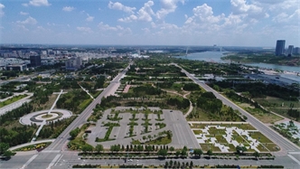 標(biāo)題：鄂爾多斯站立的文字文化主題公園
瀏覽次數(shù)：2289
發(fā)表時(shí)間：2020-10-16